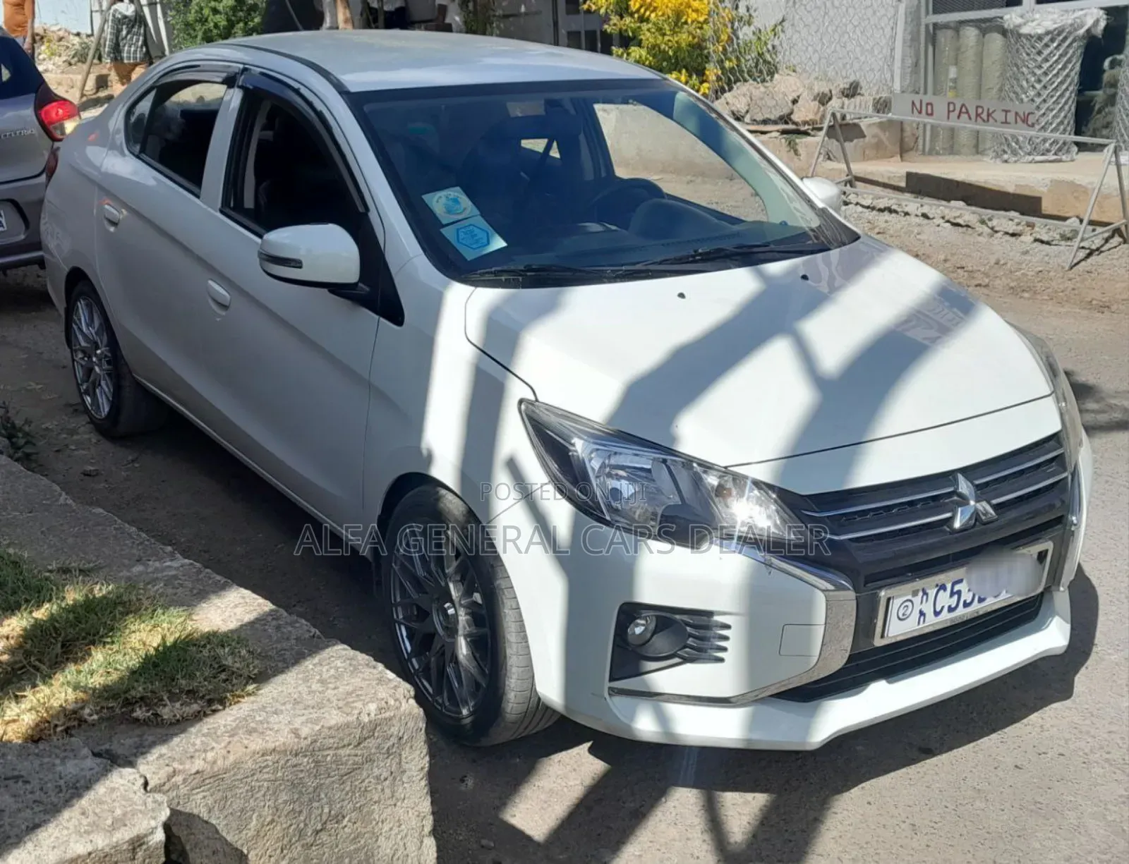 Mitsubishi Attrage 2022 White