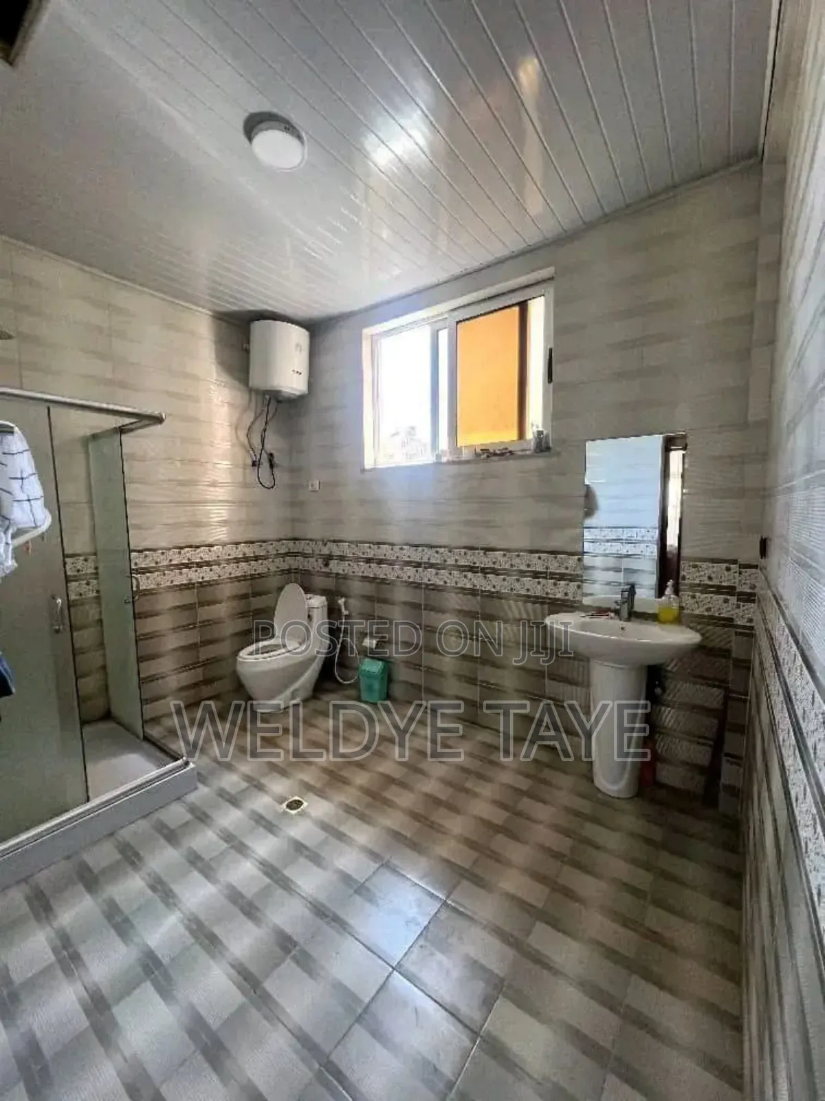 Furnished 5bdrm House in Yeka for sale