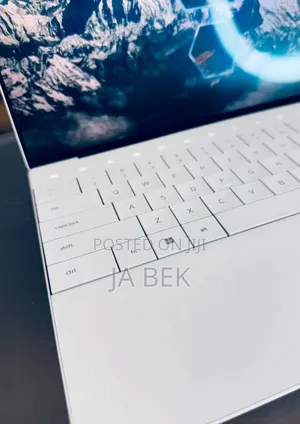 New Laptop Dell XPS 13 16GB Intel Core I7 SSD 512GB