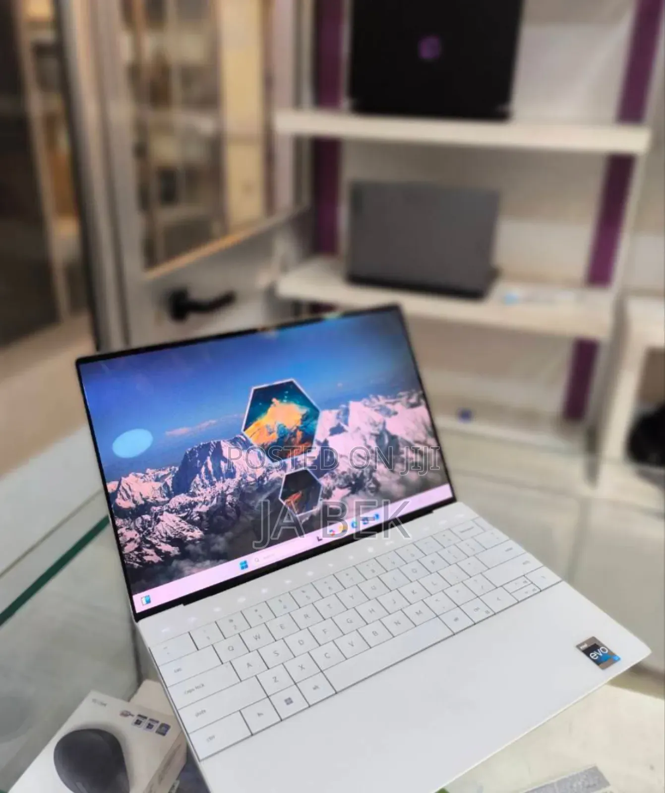 New Laptop Dell XPS 13 16GB Intel Core I7 SSD 512GB