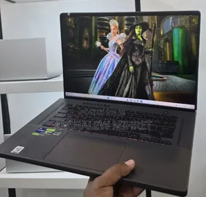 New Laptop Asus ROG Zephyrus G16 16GB Intel Core I9 SSD 1T