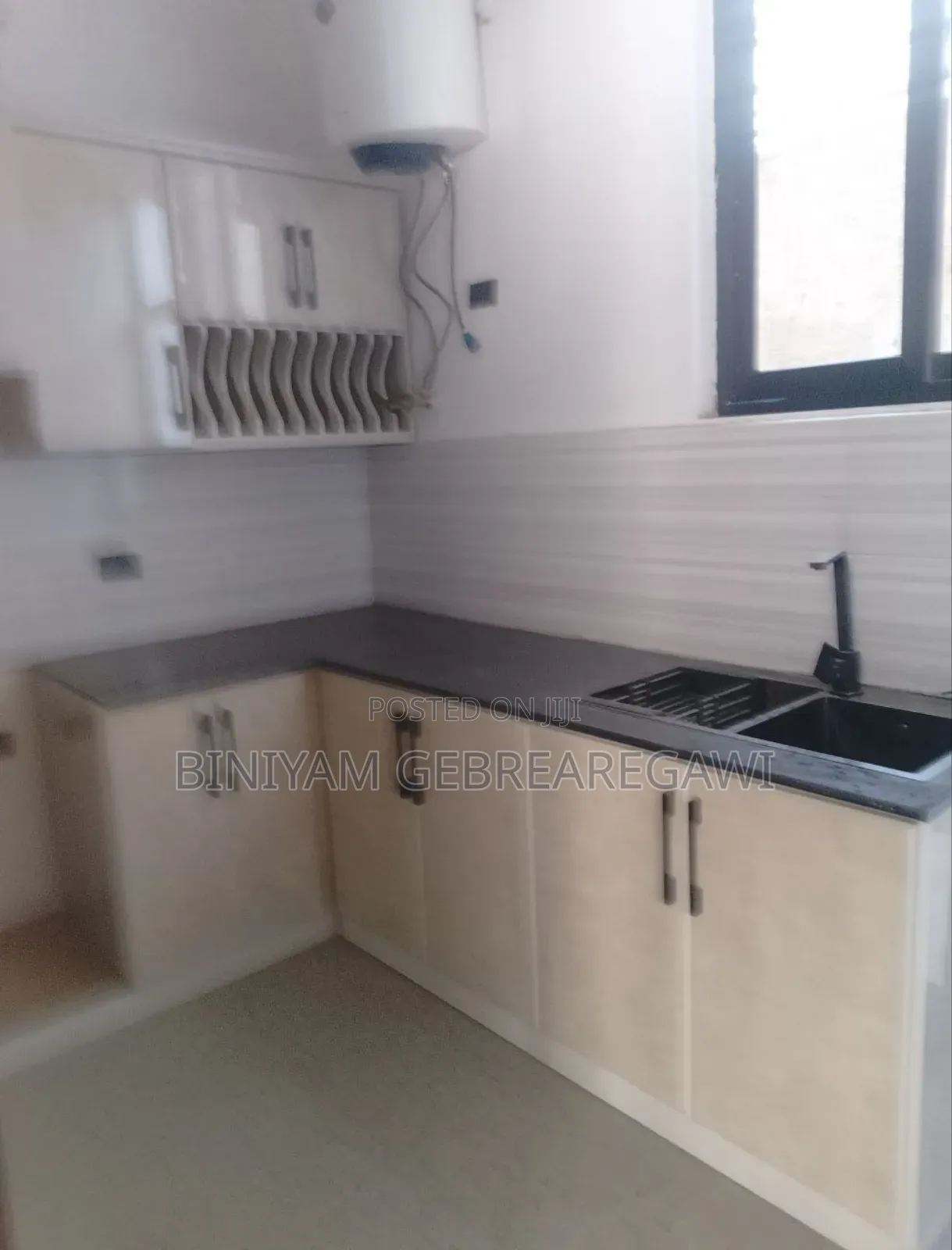 6bdrm House in G+2, Yeka for rent