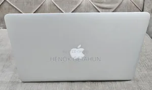 New Laptop Apple MacBook Air 2013 4GB Intel Core I5 SSD 256GB