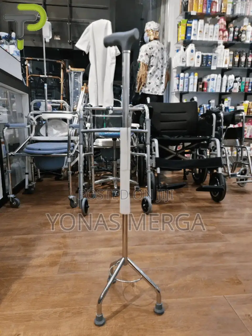 4 Leg Walking Stick for Old People竄氅stick to Be Wiped Clean Easily