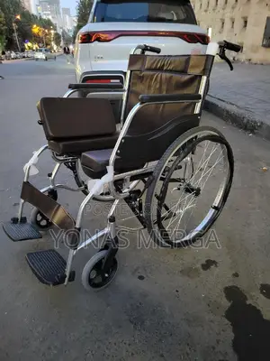 Wheelchair嚮巉choosing the Right Wheelchair/for Permanent Long-Term Care