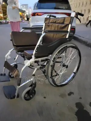 Photo - Toilet Wheelchair梯嵊wheelchair//Max Supported Weight (Kg)
150 Kg