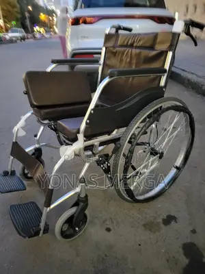 Toilet Wheelchair妍出advanced Steel Wheelchair With United Brake