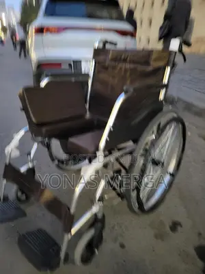 Toilet Wheelchair皙郾travelling Wheelchair With Suitcase‐Style Handle