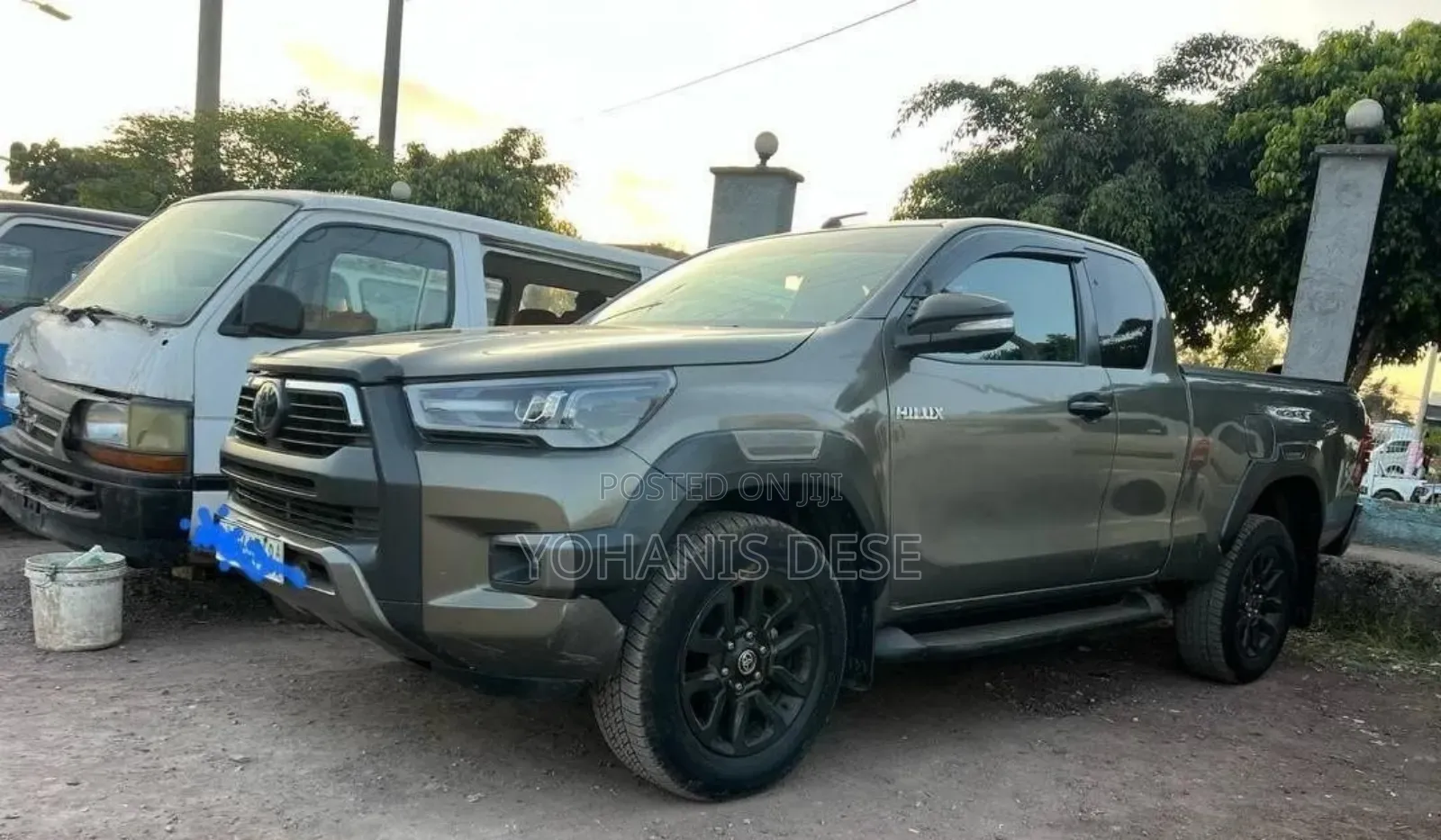 Toyota Hilux 2021 Gray
