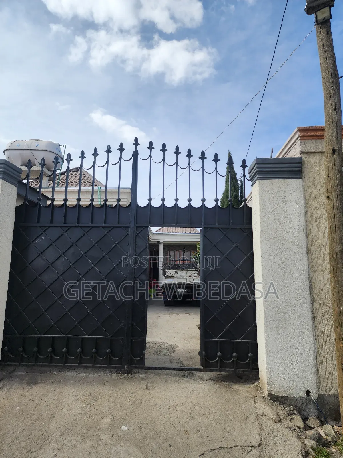 Furnished 4bdrm House in Oromia-Finfinne for sale