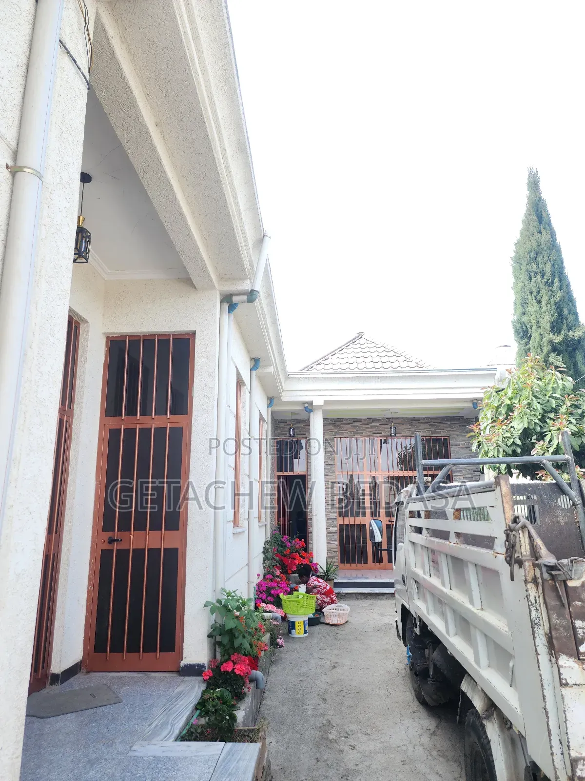 Furnished 4bdrm House in Oromia-Finfinne for sale