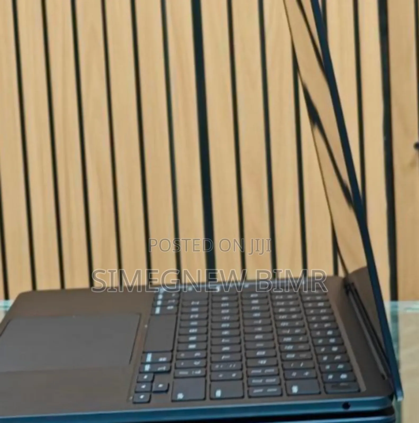 New Apple MacBook Air 2024 M3 13-Inch 8GB Intel Core M3 SSD 256GB