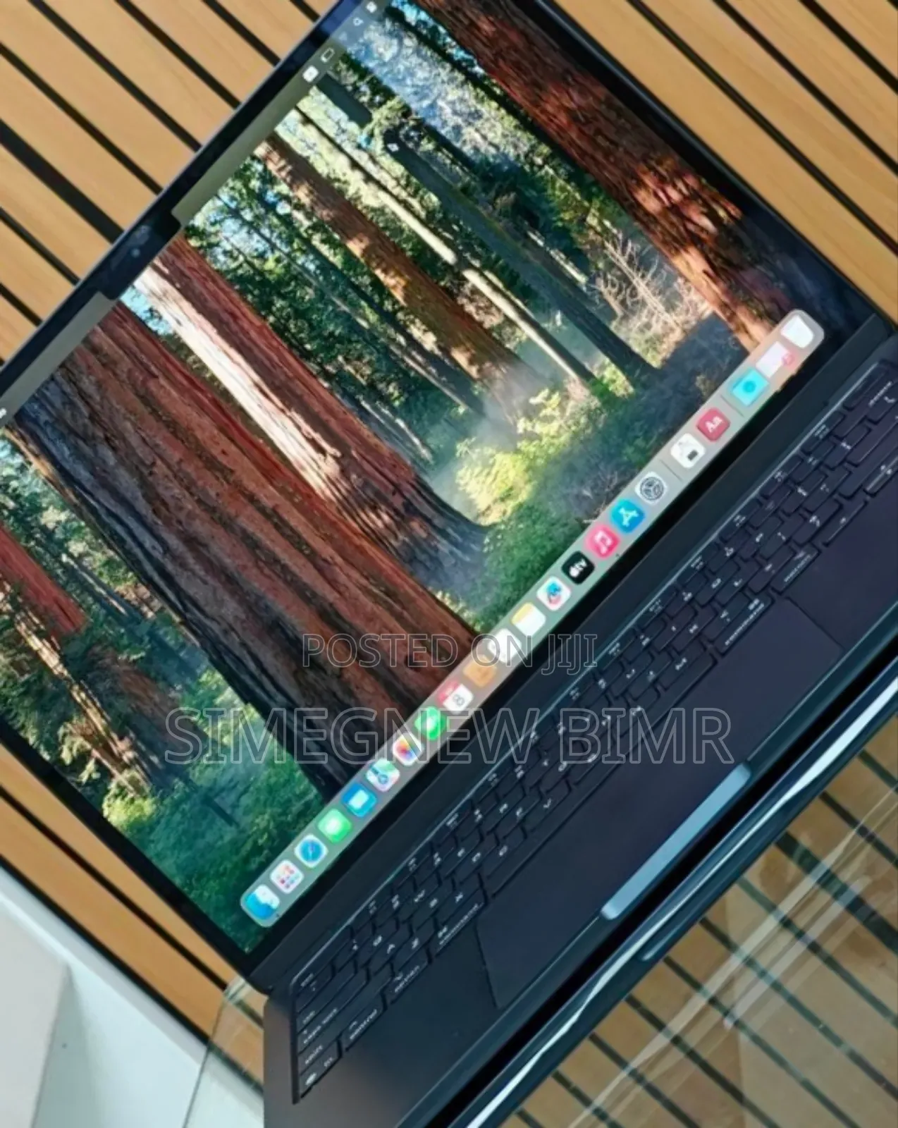 New Apple MacBook Air 2024 M3 13-Inch 8GB Intel Core M3 SSD 256GB