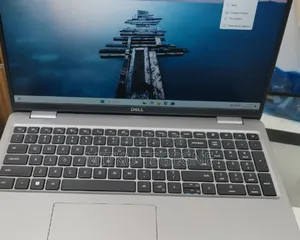 Photo - New Laptop Dell Latitude 5540 16GB Intel Core I5 SSD 512GB