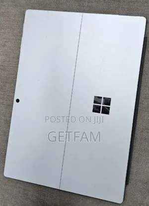 New Laptop Microsoft Surface 16GB Intel Core I7 SSD 256GB