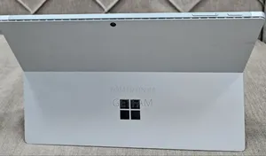 New Laptop Microsoft Surface 16GB Intel Core I7 SSD 256GB