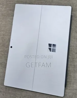 New Laptop Microsoft Surface 8GB Intel Core I7 SSD 256GB