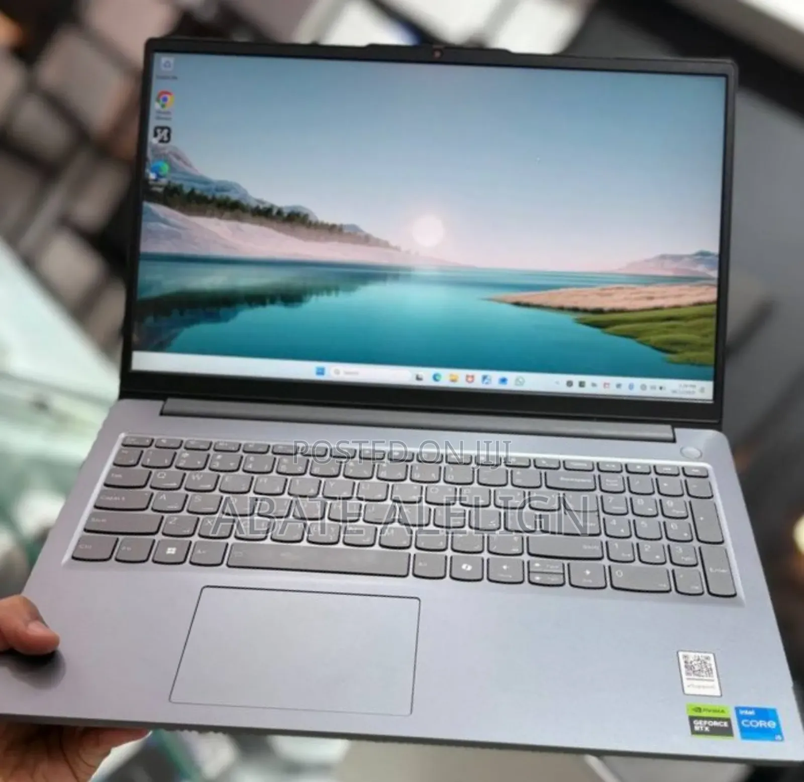 New Laptop Lenovo LOQ 15ARP9 16GB Intel Core I7 SSD 512GB