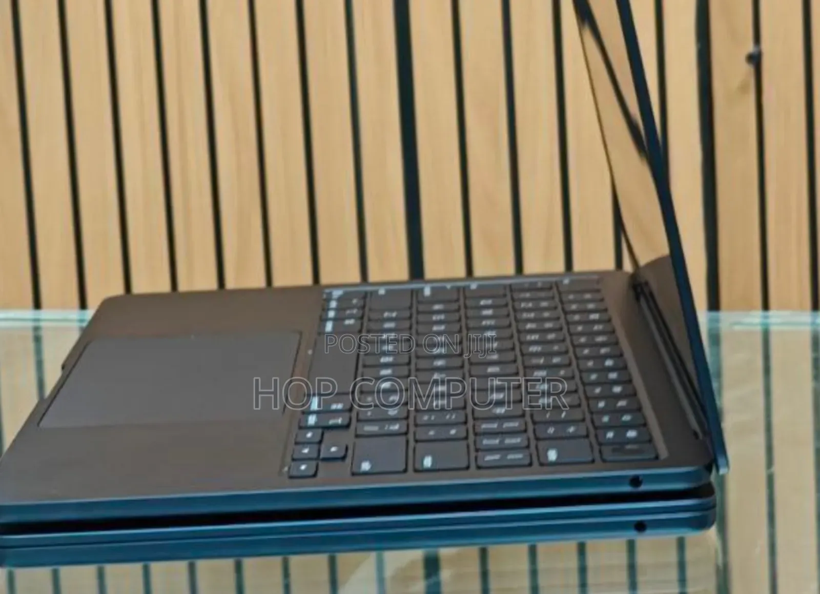 New Laptop Apple MacBook Air 2024 M3 13-Inch 8GB Apple M3 SSD 256GB