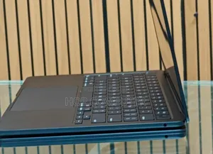 New Laptop Apple MacBook Air 2024 M3 13-Inch 8GB Apple M3 SSD 256GB