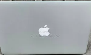 New Laptop Apple MacBook Pro 2015 8GB Intel Core i5 SSD 128GB
