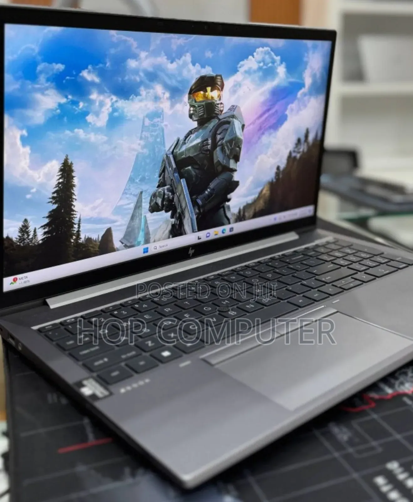 New Laptop HP ZBook Firefly G8 16GB Intel Core I7 SSD 512GB