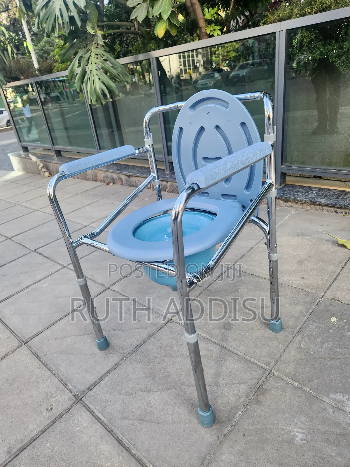 Commode Chair貿與commode Chair Brand New Sink With Popo Good Price