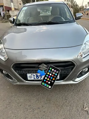 Photo - Suzuki Dzire 2021 Silver