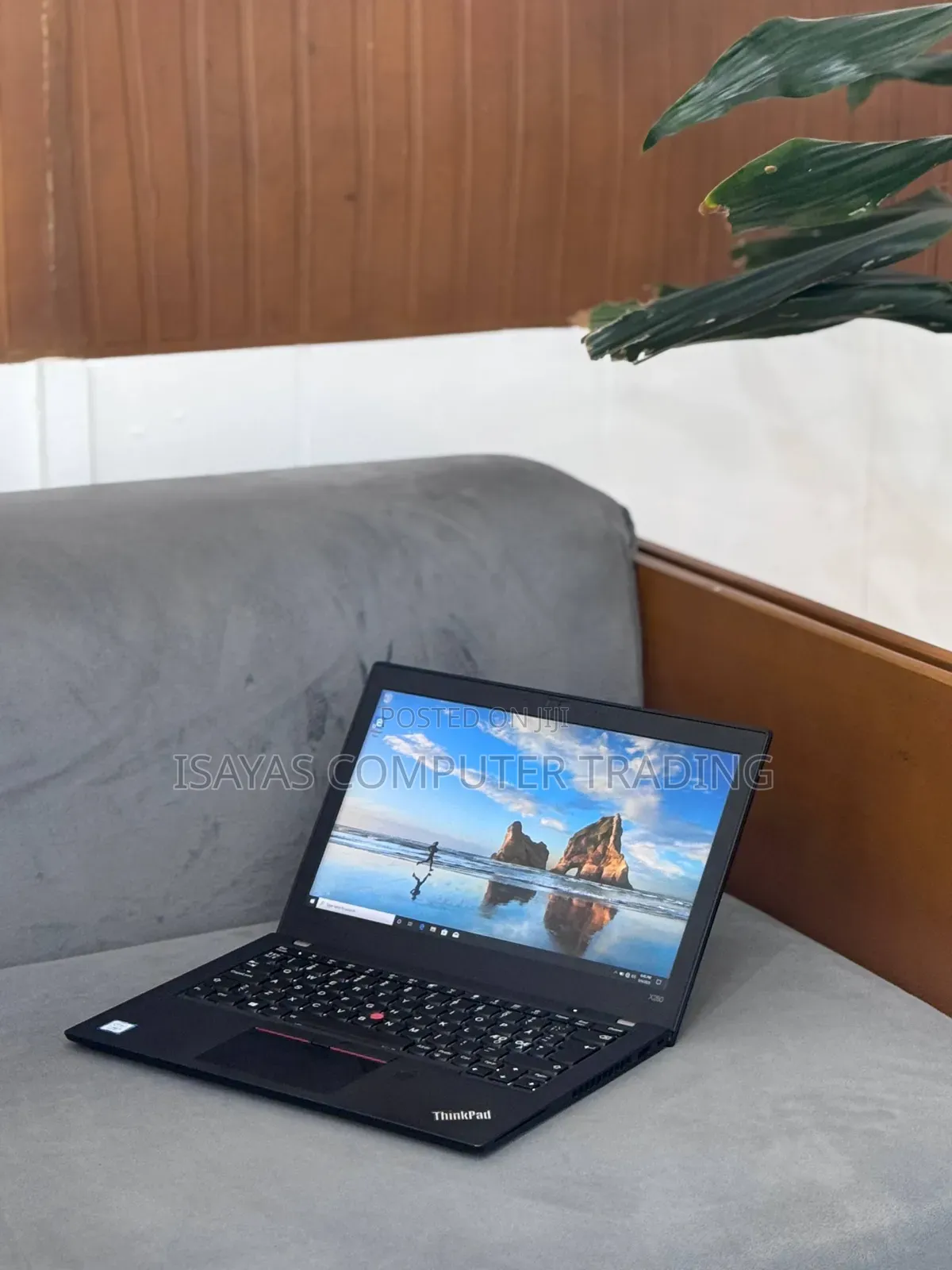 New Laptop Lenovo ThinkPad X280 8GB Intel Core I5 SSD 256GB
