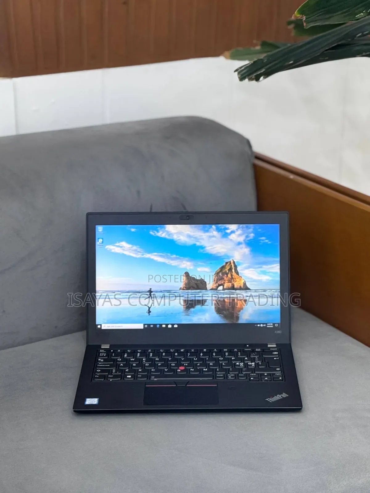 New Laptop Lenovo ThinkPad X280 8GB Intel Core I5 SSD 256GB