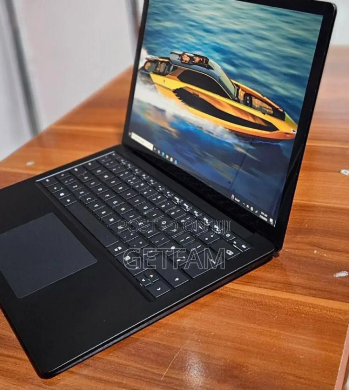 New Laptop Microsoft Surface 16GB Intel Core I7 SSD 256GB