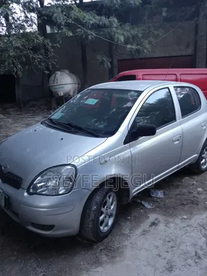 Photo - Toyota Yaris 1.4 2002 Silver
