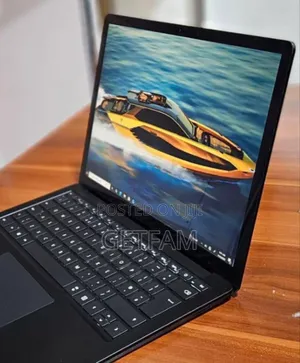 New Laptop Microsoft Surface 16GB Intel Core I7 SSD 256GB