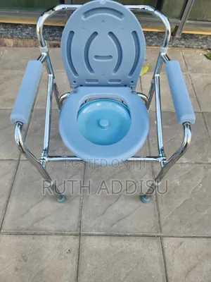 Photo - Commode Chair老婆commode Wheelchair輕巧best Quality Commode Chair