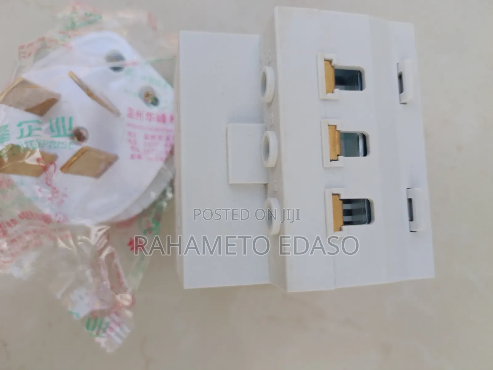 High-Power Socket Plugs