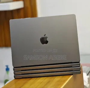 New Laptop Apple MacBook Pro M1 32GB Apple M1 Pro SSD 512GB