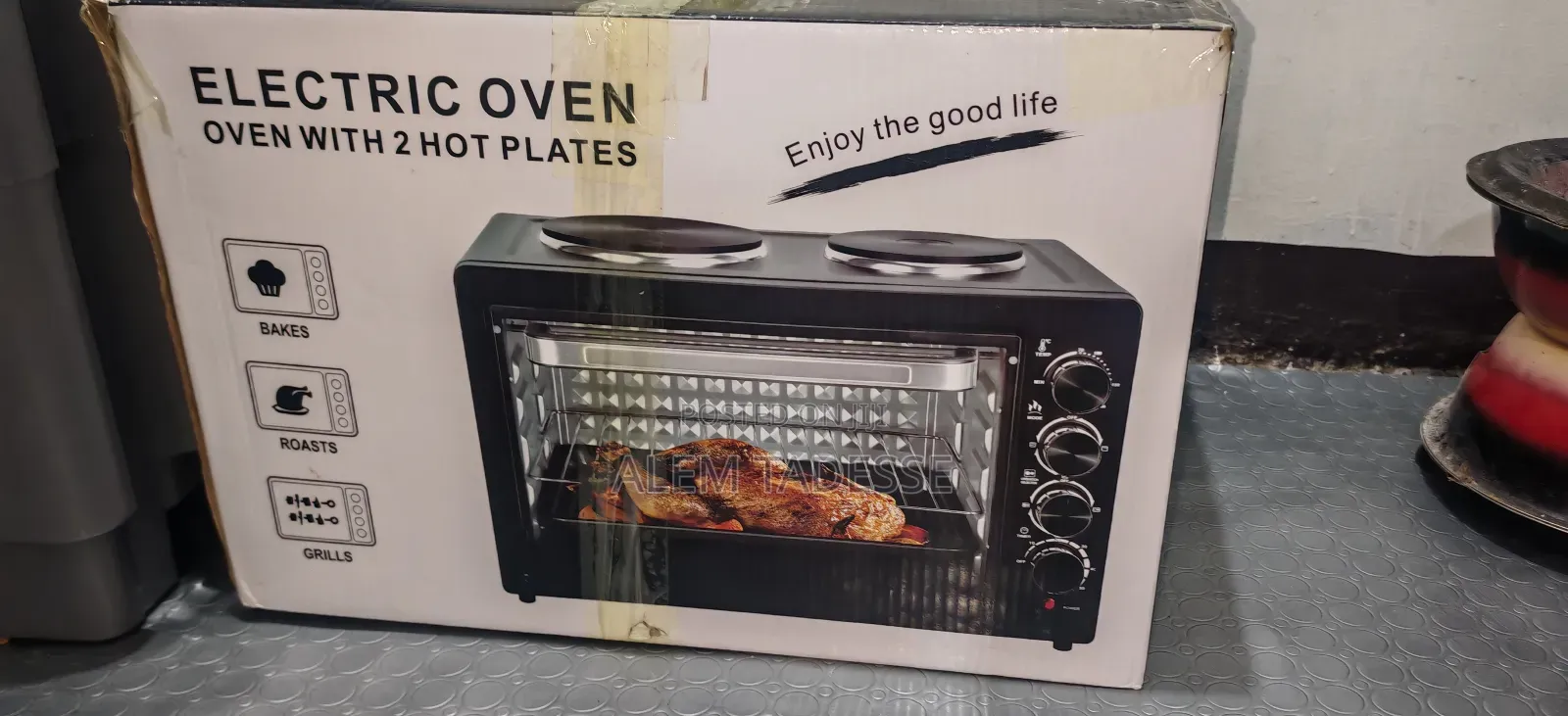 Electric Oven With 2 Hot Plates
