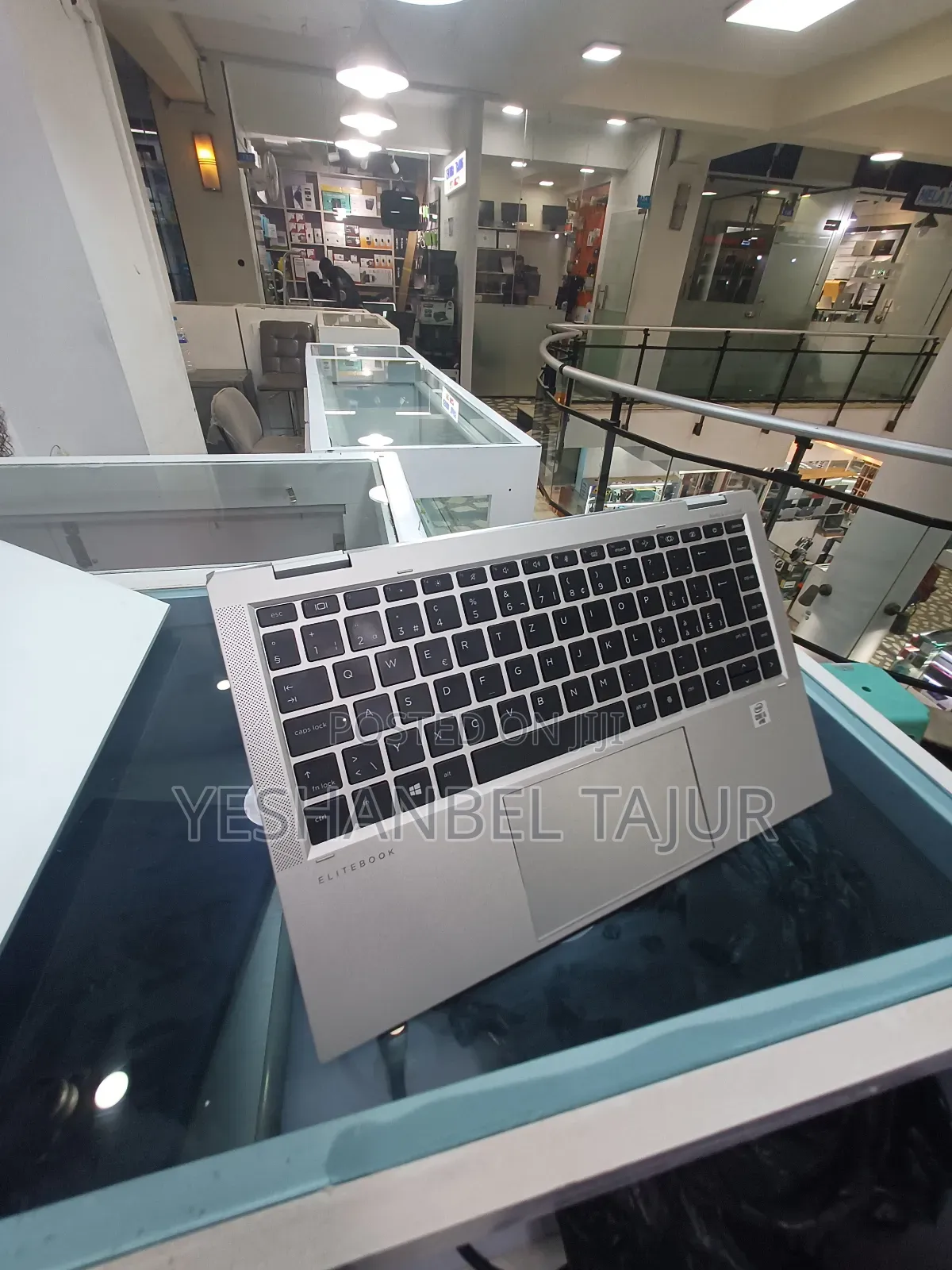 New Laptop HP EliteBook X360 1040 G7 16GB Intel Core I5 SSD 256GB