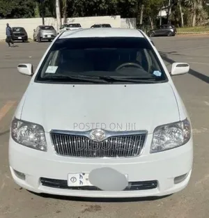 Photo - Toyota Corolla 2007 White