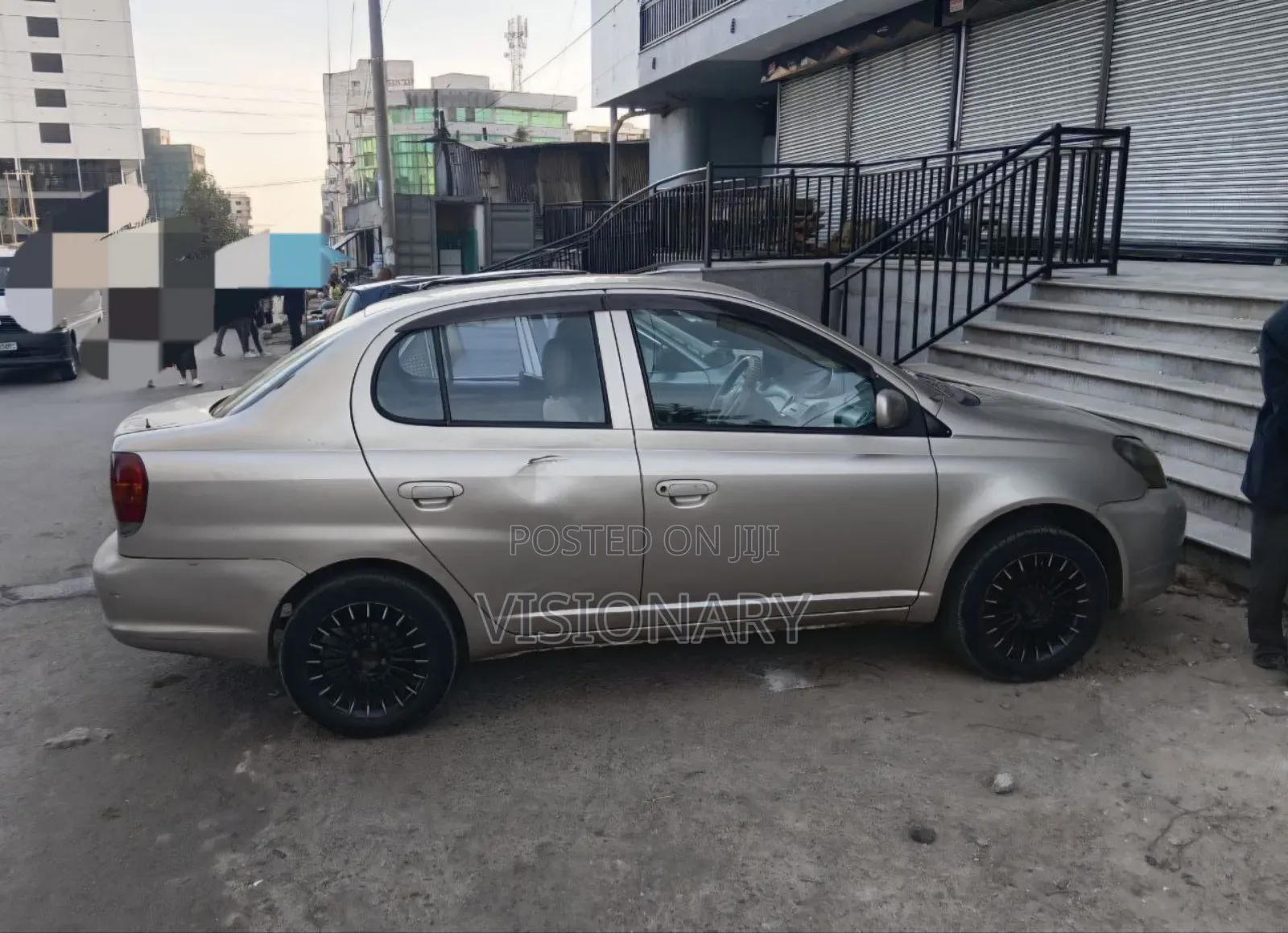 Toyota Platz 2003 Gold