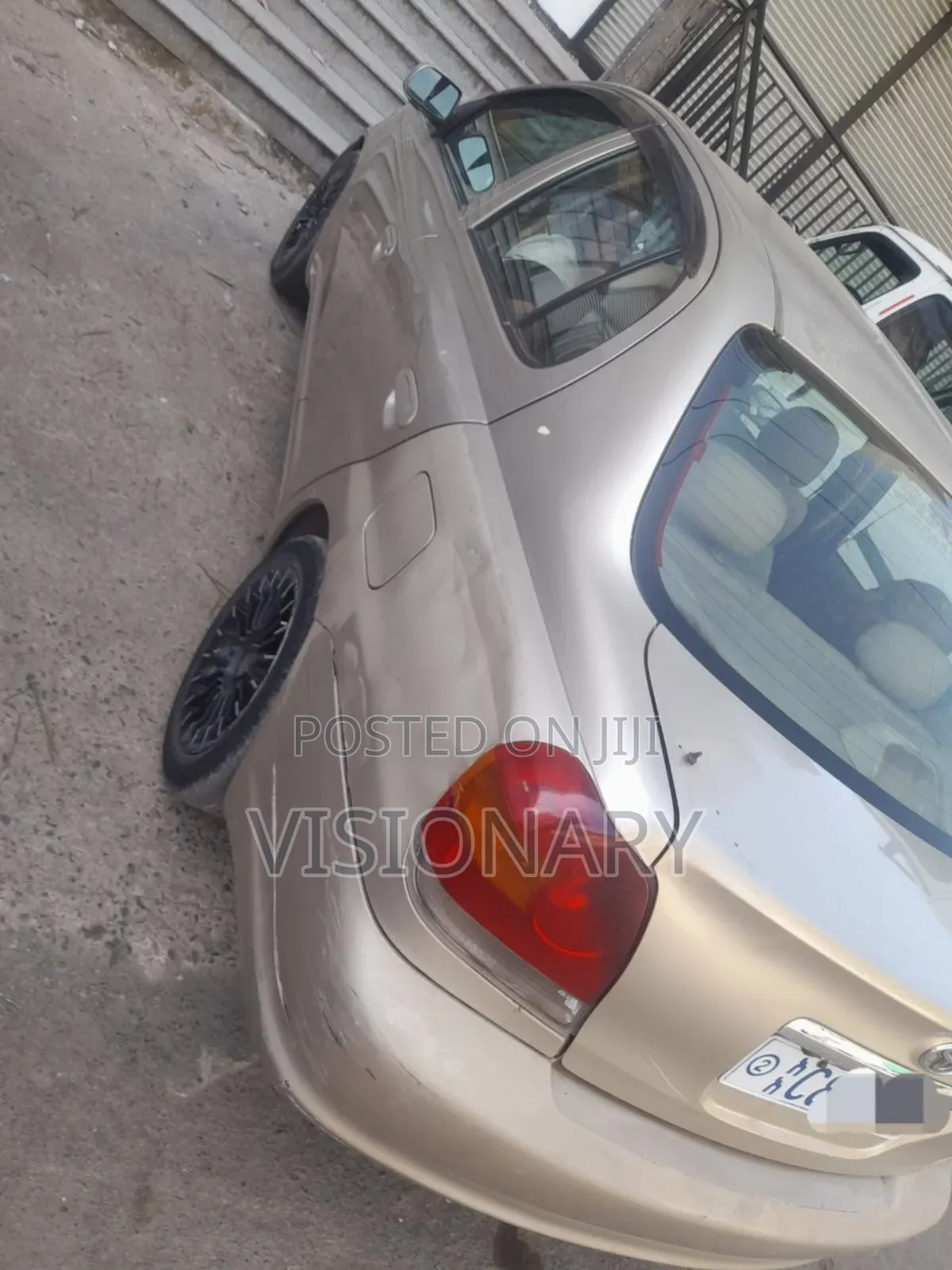 Toyota Platz 2003 Gold