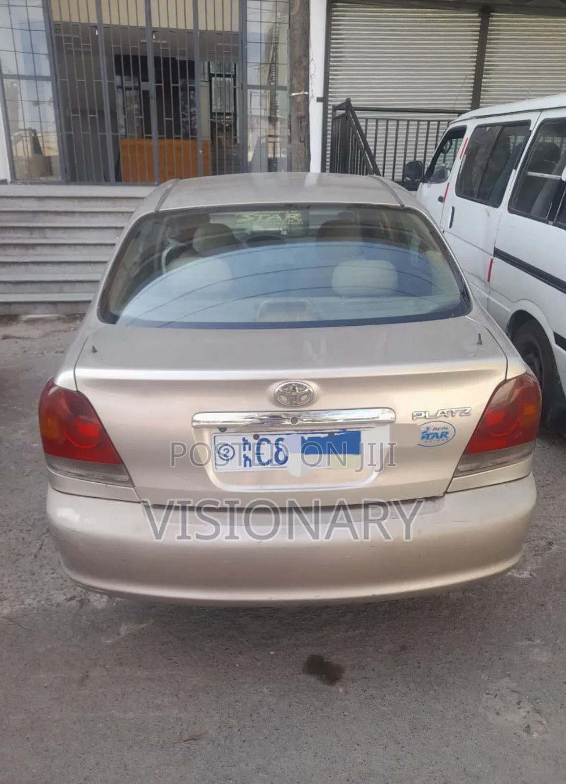 Toyota Platz 2003 Gold