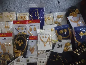 Photo - የማይለቅ ጌጣጌጥ