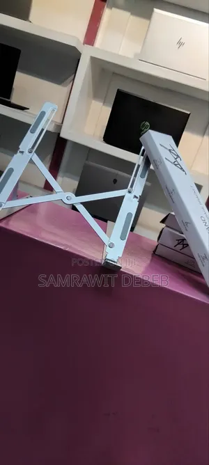 Photo - Stand Laptop