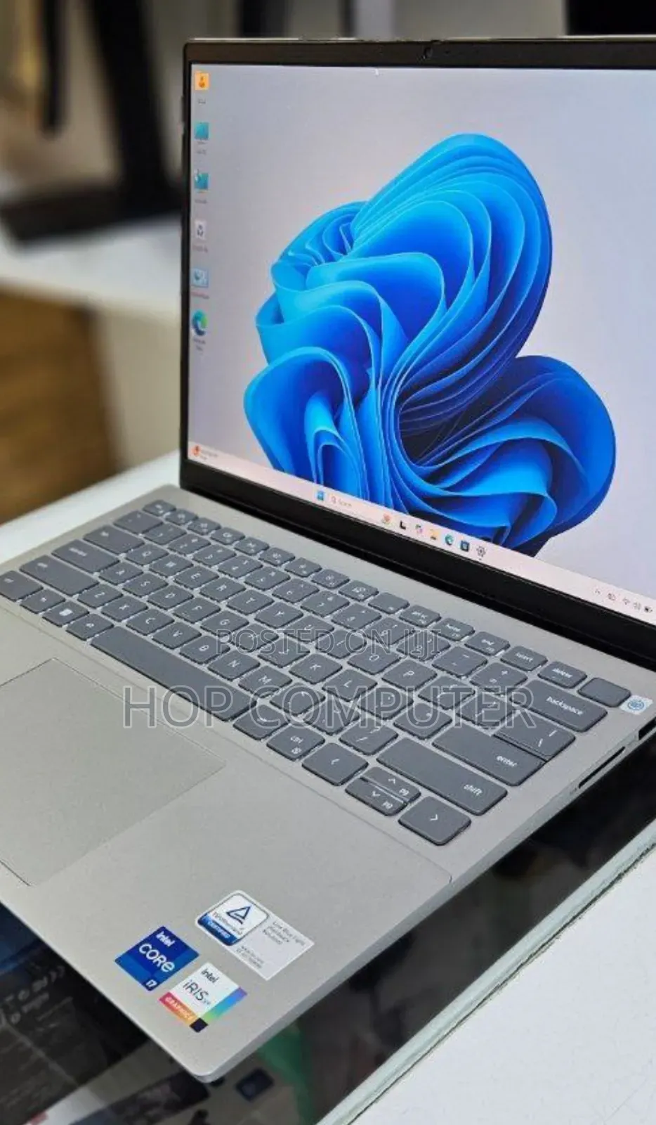 New Laptop Dell Inspiron 15 16GB Intel Core i7 SSD 512GB