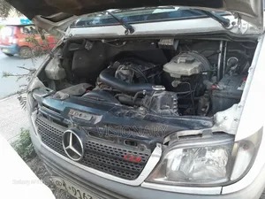 Mercedes-Benz Sprinter 2011 White