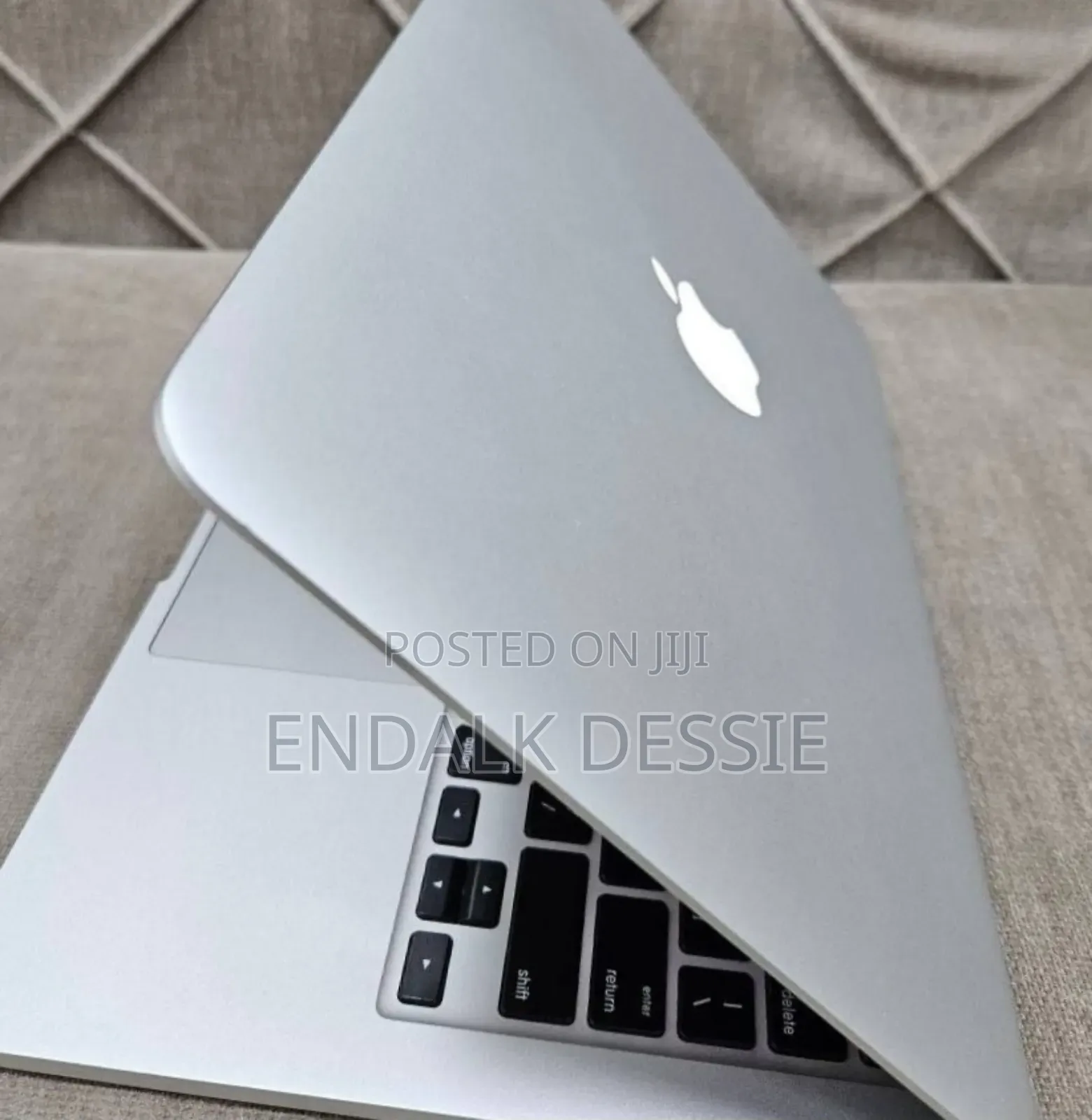 New Laptop Apple MacBook Pro 2015 8GB Intel Core I5 SSD 128GB