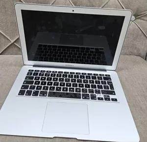 Photo - New Laptop Apple MacBook Air 2015 4GB Intel Core I5 SSD 256GB