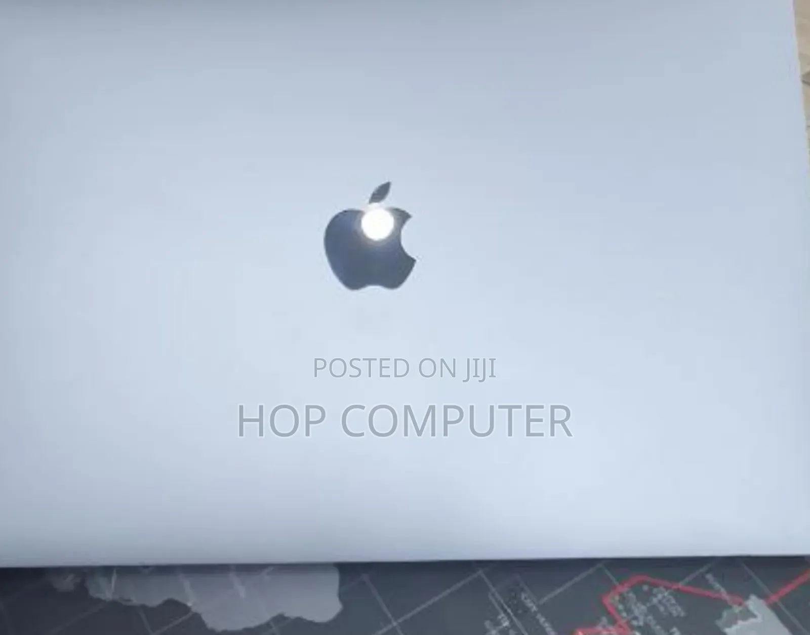 New Laptop Apple MacBook Pro 2022 M2 8GB Apple M2 SSD 256GB