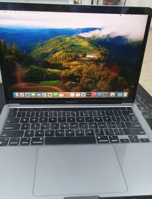 New Laptop Apple MacBook Pro 2022 M2 8GB Apple M2 SSD 256GB